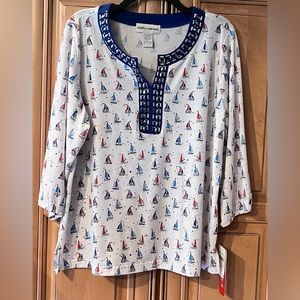 NWT Cathy Daniels Women’s Sailboat Print Top